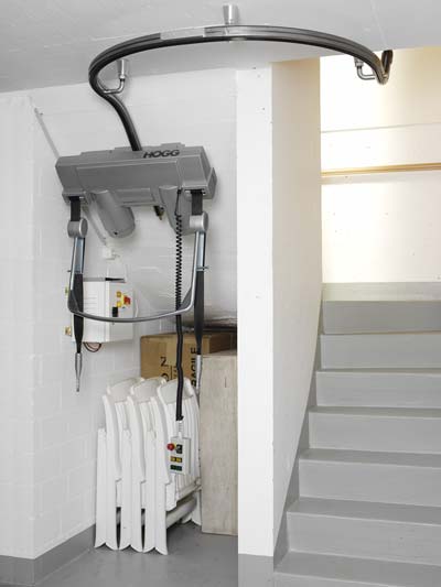 LUX Trapenlift in Luxemburg und  liefert alle Arten von Treppenlifen Sitzliften Plattformliften Behindertenaufzug Hebebühnen Hebebühne